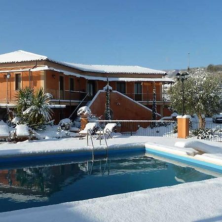 Albergo Arinde Rende Kültér fotó
